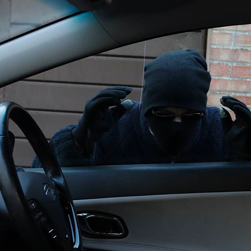 car-thief-crook-robber